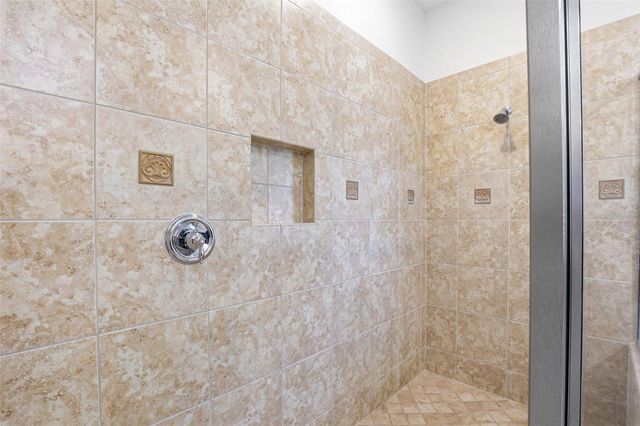 20107 OAK ALLEY DRIVE, Tampa, FL 33647