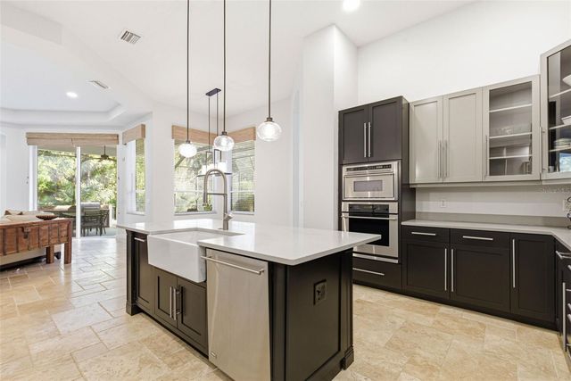 20107 OAK ALLEY DRIVE, Tampa, FL 33647