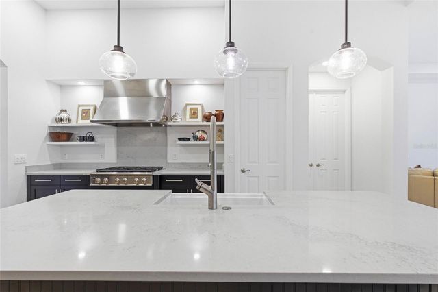 20107 OAK ALLEY DRIVE, Tampa, FL 33647