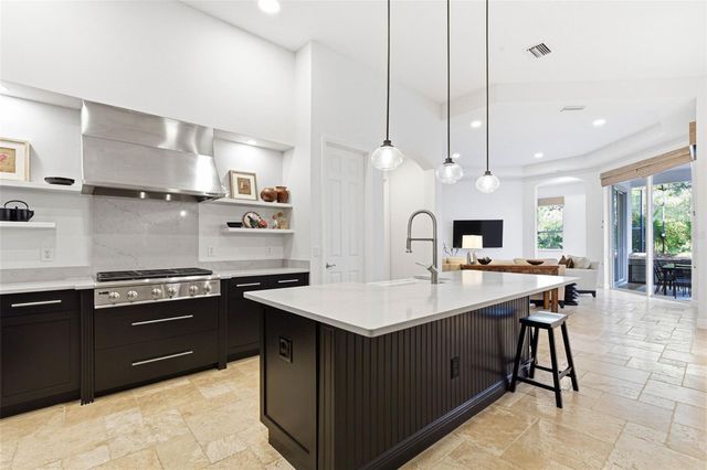 20107 OAK ALLEY DRIVE, Tampa, FL 33647