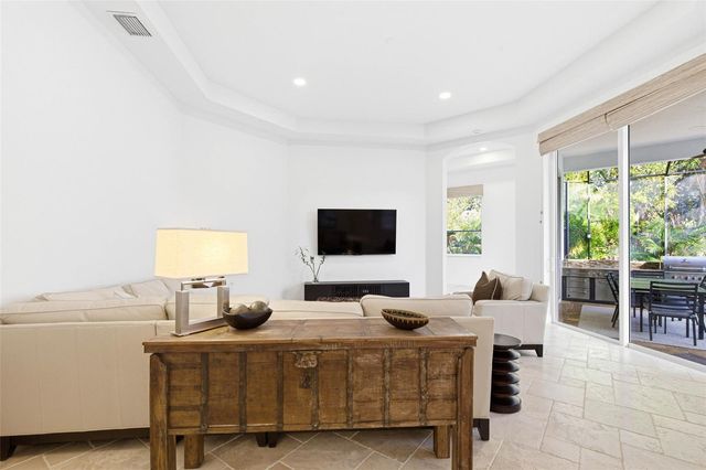 20107 OAK ALLEY DRIVE, Tampa, FL 33647