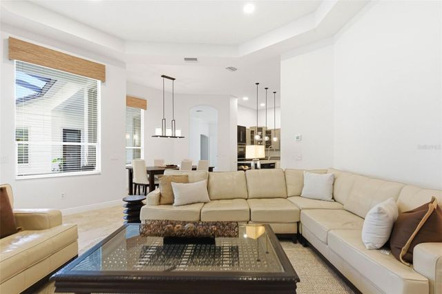 20107 OAK ALLEY DRIVE, Tampa, FL 33647