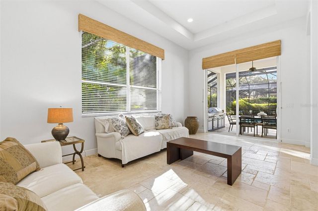 20107 OAK ALLEY DRIVE, Tampa, FL 33647