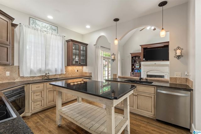 308 STONE BROOK CIRCLE, Hoover, AL 35226