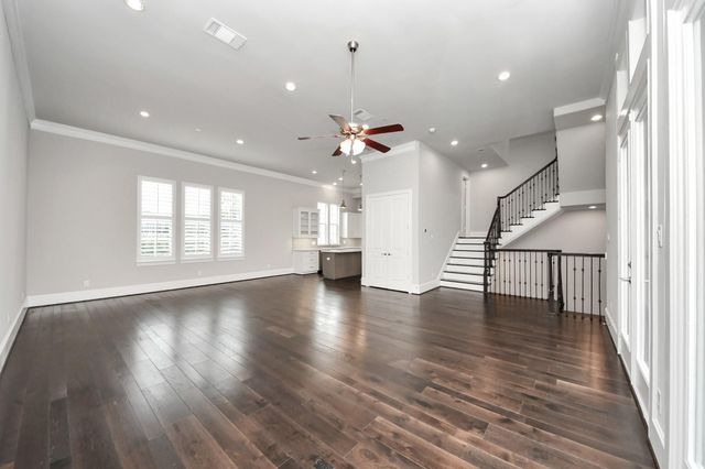 2004 Lou Ellen Lane C, Houston, TX 77018