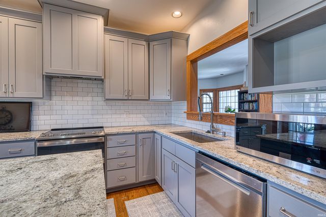 9599 Heim Road, Chandler, IN 47610