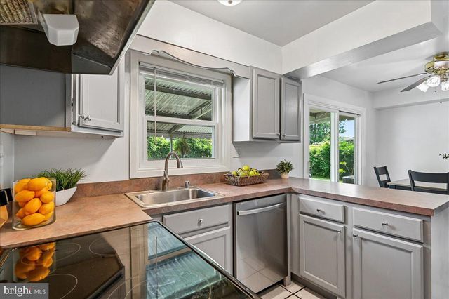 2615 KENNISON LN, Bowie, MD 20715