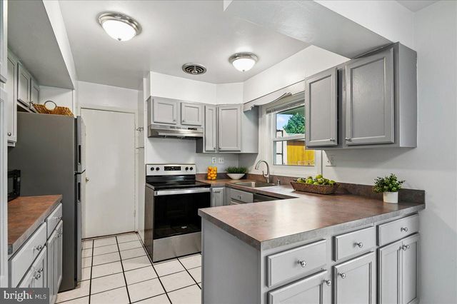 2615 KENNISON LN, Bowie, MD 20715
