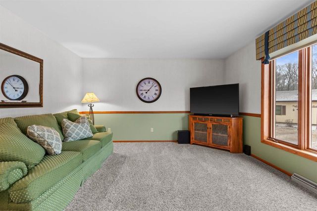 751 KARBERG LANE, Port Edwards, WI 54469