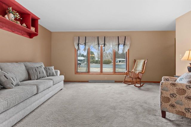 751 KARBERG LANE, Port Edwards, WI 54469