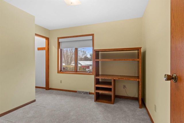 751 KARBERG LANE, Port Edwards, WI 54469