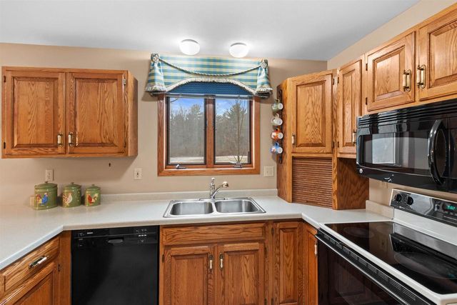 751 KARBERG LANE, Port Edwards, WI 54469