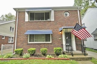 3726 Douglas Road, Toledo, OH 43613