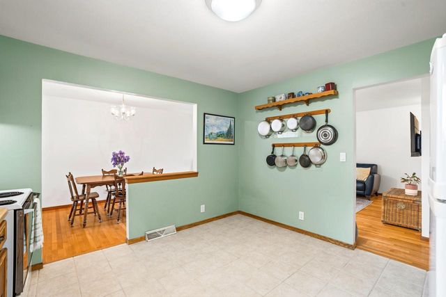 2725 Red Maple COURT, Racine, WI 53402
