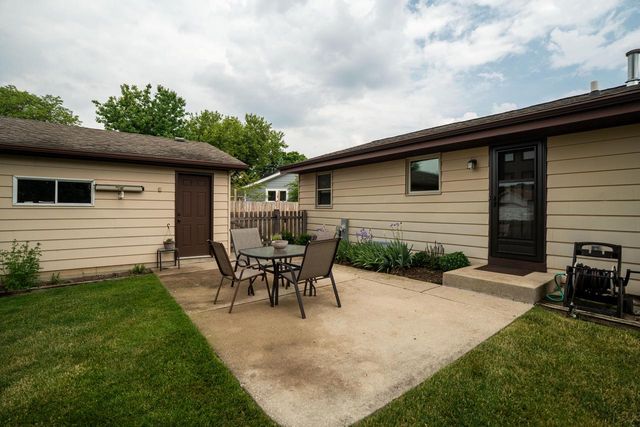 2725 Red Maple COURT, Racine, WI 53402