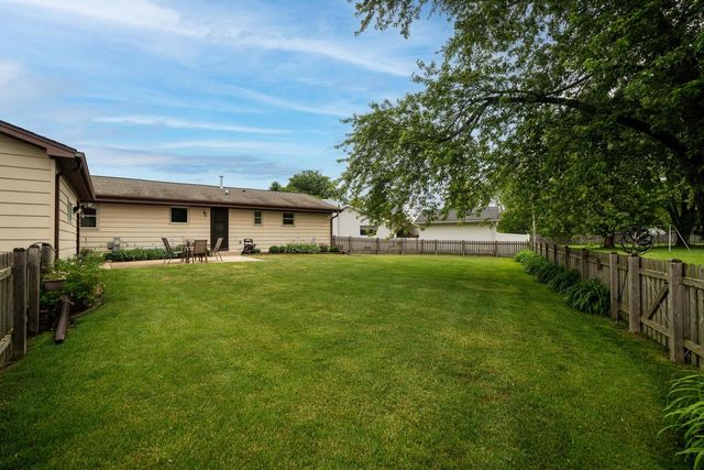 2725 Red Maple COURT, Racine, WI 53402