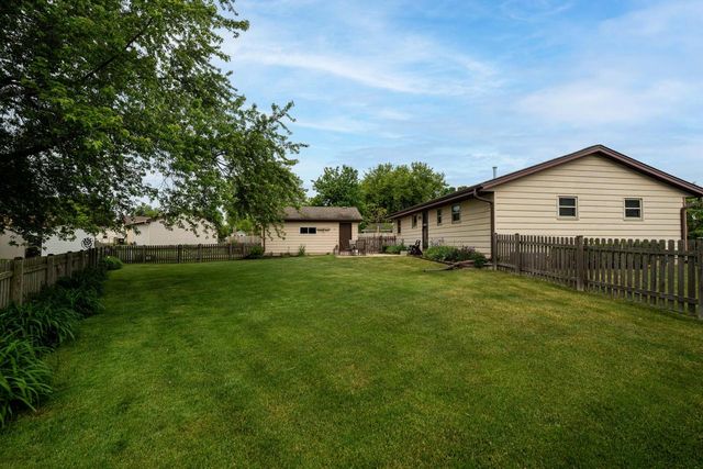 2725 Red Maple COURT, Racine, WI 53402