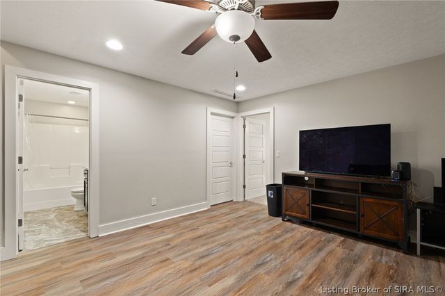 2919 Chestnut Eagle Ridge, Jeffersonville, IN 47130