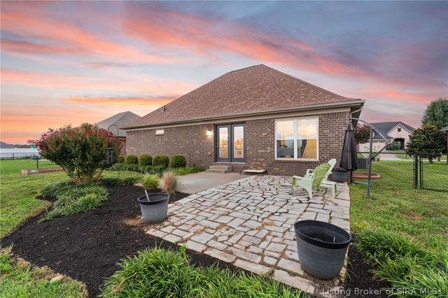 2919 Chestnut Eagle Ridge, Jeffersonville, IN 47130
