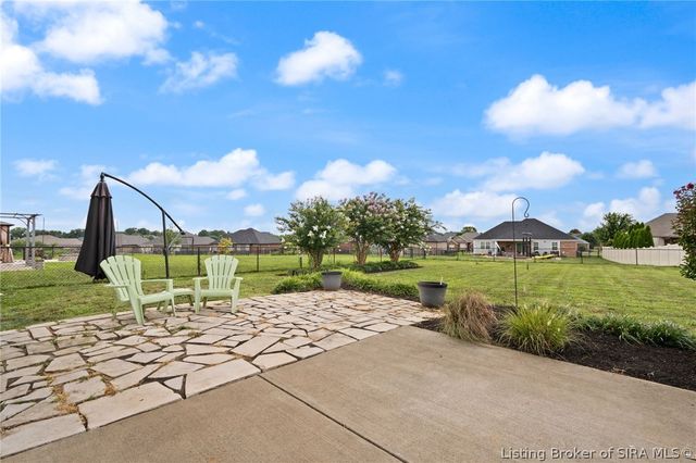 2919 Chestnut Eagle Ridge, Jeffersonville, IN 47130