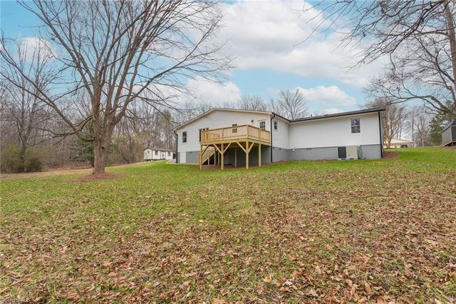 1528 Idlewild Avenue, Burlington, NC 27217