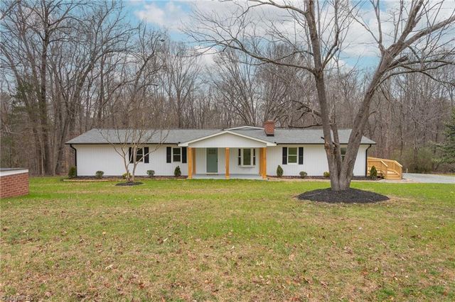 1528 Idlewild Avenue, Burlington, NC 27217