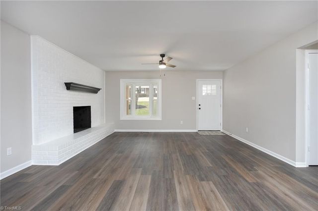 1528 Idlewild Avenue, Burlington, NC 27217