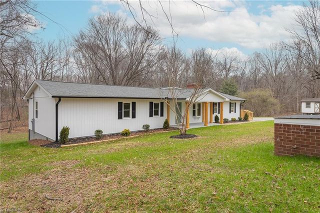 1528 Idlewild Avenue, Burlington, NC 27217