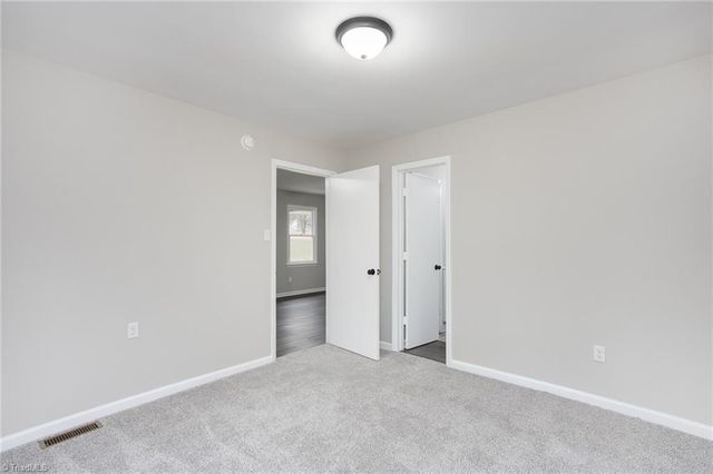 1528 Idlewild Avenue, Burlington, NC 27217