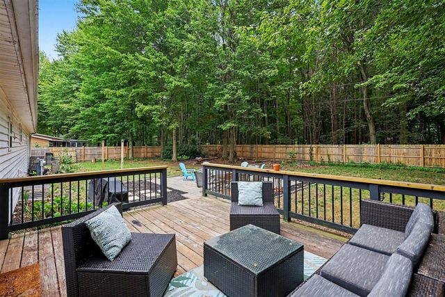 67749 Ridgewood Drive, South Haven, MI 49090