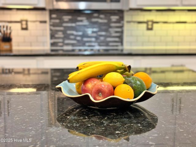 11 Bullens Creek Drive, New Bern, NC 28562