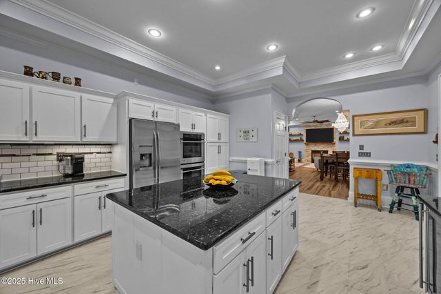 11 Bullens Creek Drive, New Bern, NC 28562