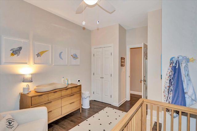 3640 N Damen Avenue 1, Chicago, IL 60618