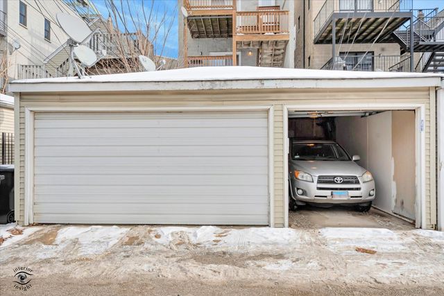 3640 N Damen Avenue 1, Chicago, IL 60618