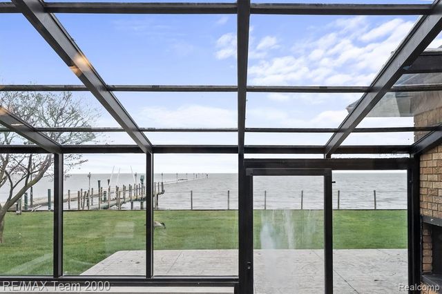 22624 Rio Vista Street, Saint Clair Shores, MI 48081