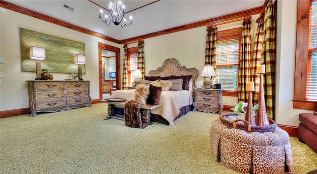 538 Chestertown Drive, Mill Spring, NC 28756