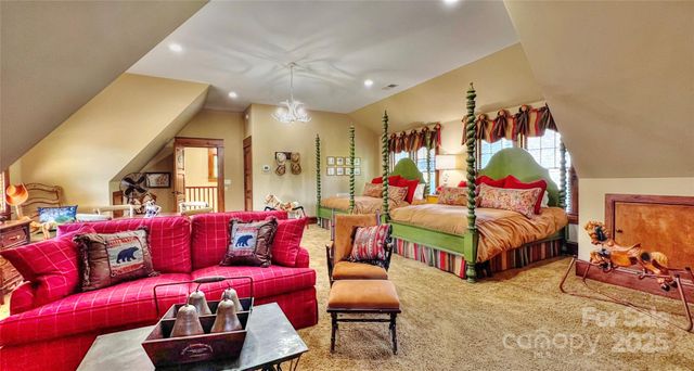 538 Chestertown Drive, Mill Spring, NC 28756
