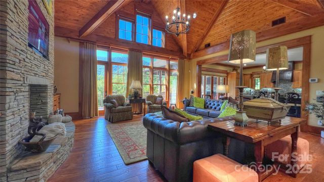 538 Chestertown Drive, Mill Spring, NC 28756
