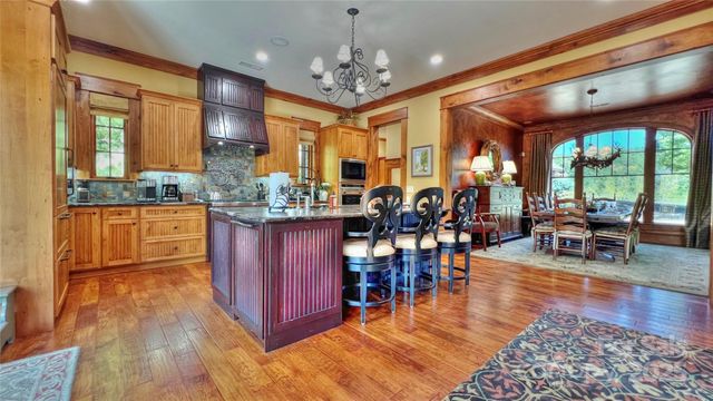 538 Chestertown Drive, Mill Spring, NC 28756