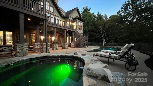 538 Chestertown Drive, Mill Spring, NC 28756