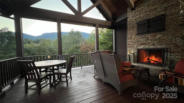 538 Chestertown Drive, Mill Spring, NC 28756