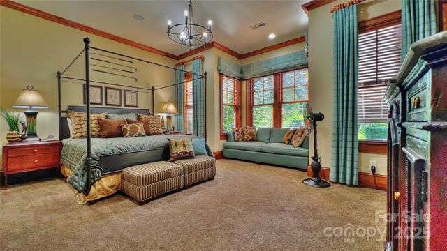 538 Chestertown Drive, Mill Spring, NC 28756