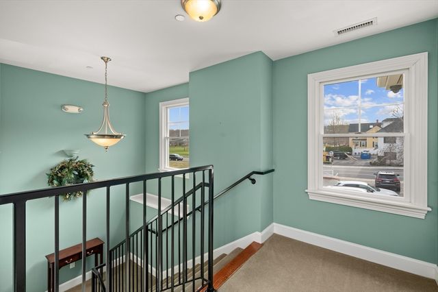 13 Bartlet St, Andover, MA 01810