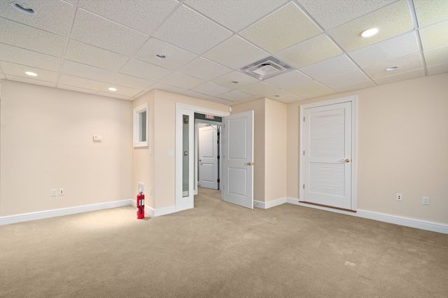 13 Bartlet St, Andover, MA 01810