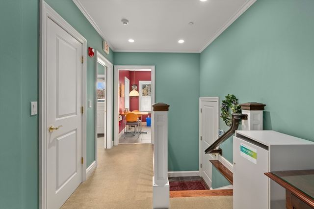 13 Bartlet St, Andover, MA 01810