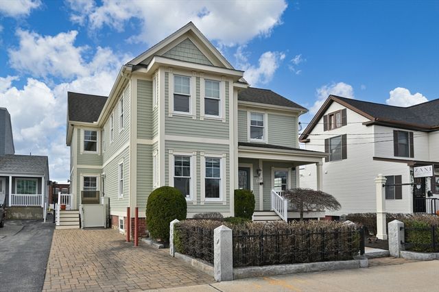 13 Bartlet St, Andover, MA 01810