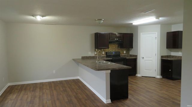 386 W 300 NORTH Road, Kokomo, IN 46901