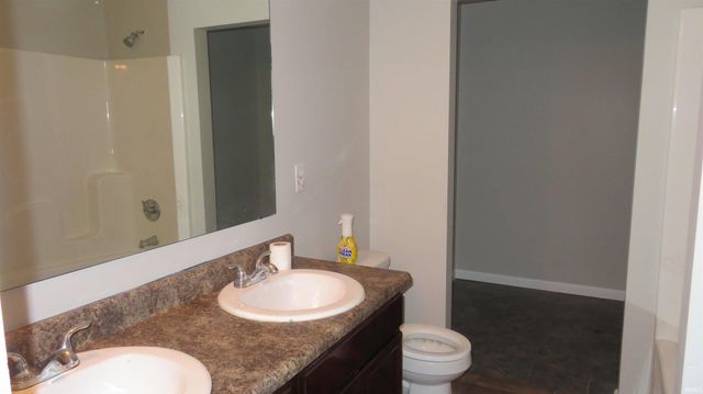 386 W 300 NORTH Road, Kokomo, IN 46901