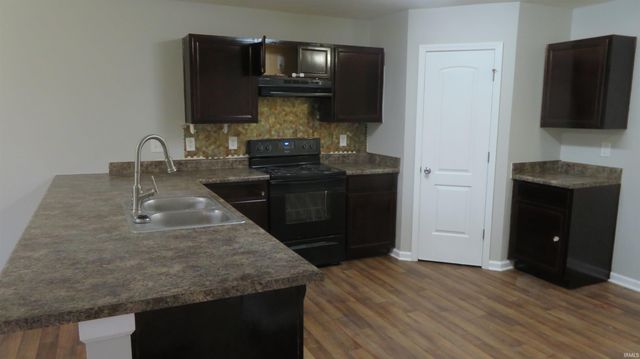 386 W 300 NORTH Road, Kokomo, IN 46901