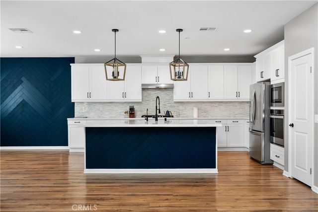 18786 Big Cedar, Canyon Country, CA 91387